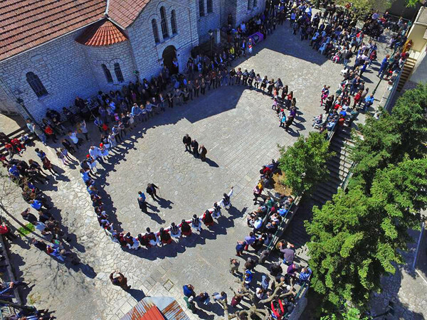 Τα ιστορικά καφέ, η Νύχτα των Στοιχειών ανάμεσα στα έθιμα εγγράφονται στο Εθνικό Ευρετήριο Άυλης Πολιτιστικής Κληρονομιάς