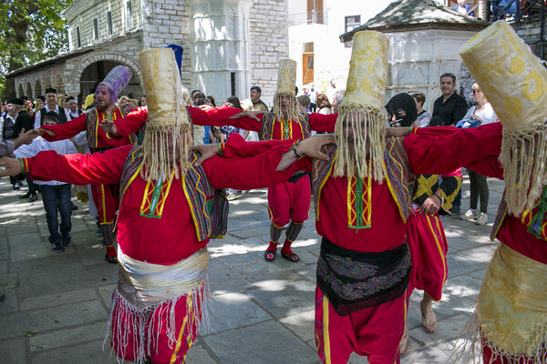 Τα ιστορικά καφέ, η Νύχτα των Στοιχειών ανάμεσα στα έθιμα εγγράφονται στο Εθνικό Ευρετήριο Άυλης Πολιτιστικής Κληρονομιάς