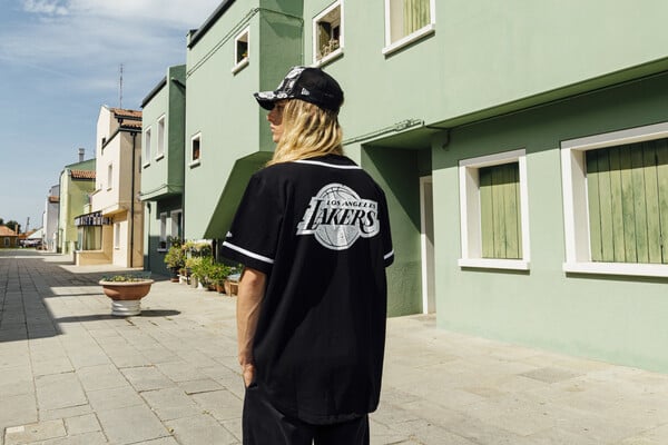 Η New Era παρουσιάζει την NBA MONOCHROME collection