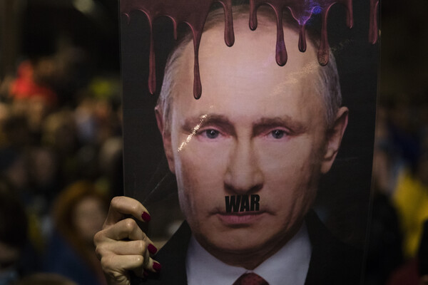 Πόλεμος στην Ουκρανία: Θα πατήσει ο Πούτιν «το κουμπί» για τα πυρηνικά;