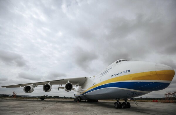 Πόλεμος στην Ουκρανία: Καταστράφηκε το μεγαλύτερο αεροπλάνο στον κόσμο