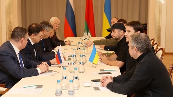 Πόλεμος στην Ουκρανία: Μόσχα και Κίεβο συμφώνησαν σε δεύτερο γύρο διαπραγματεύσεων