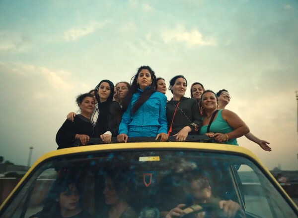 «Yiati Pouli M'»: Το νέο βίντεο της Μαρίνας Σάττι με φόντο την πολυπολιτισμική Κωνσταντινούπολη