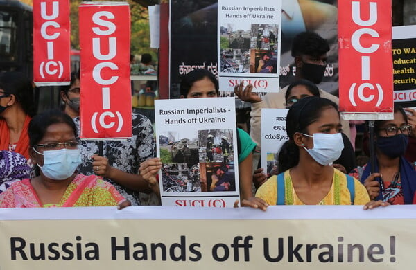 Πόλεμος στην Ουκρανία: Γιατί η Ινδία μένει ουδέτερη και δεν καταδικάζει την ρωσική εισβολή;