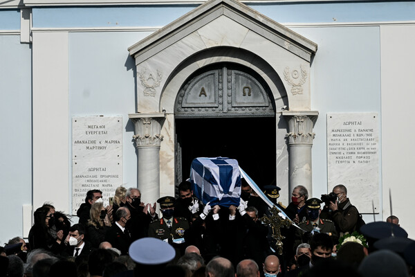 Μαριέττα Γιαννάκου: Το «αντίο» φίλων και συνοδοιπόρων - «Κοσμούσε τις κυβερνήσεις»