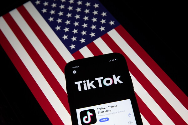 Έρευνα από εισαγγελείς στις ΗΠΑ για τις συνέπειες του TikTok στην ψυχική υγεία των παιδιών