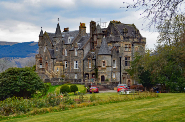 Έξωση σε οικογένεια Βέλγων από κάστρο της Σκωτίας μετά από διαμάχη 22 χρόνων- Για οφειλές 230 λιρών