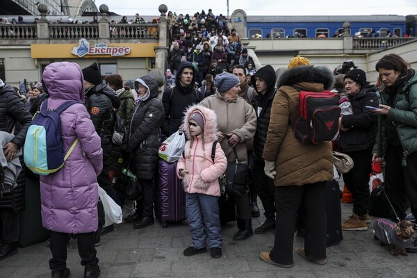 Ουκρανία: Το Κίεβο απορρίπτει τους ανθρωπιστικούς διαδρόμους προς τη Ρωσία και τη Λευκορωσία που πρότεινε η Μόσχα