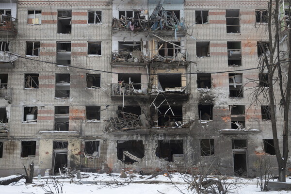 Πόλεμος στην Ουκρανία: Παιδιά και άμαχοι στους νεκρούς από τον βομβαρδισμό της πόλης Σούμι