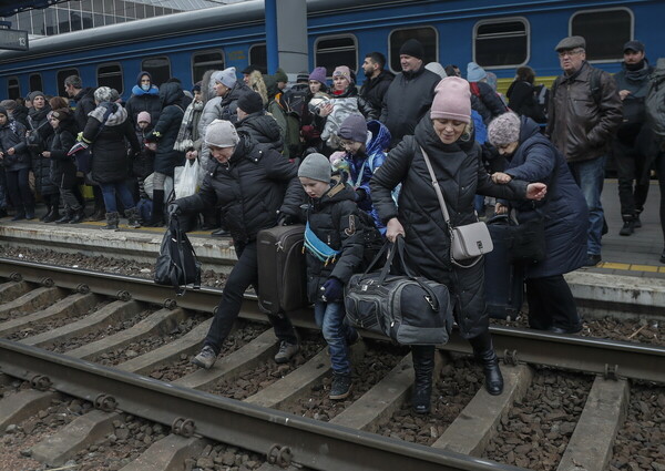 Ουκρανία: Η Ρωσία συμφώνησε σε κατάπαυση του πυρός στους ανθρωπιστικούς διαδρόμους για 12 ώρες
