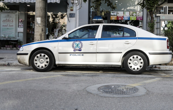 Περιπολικό στον δρόμο