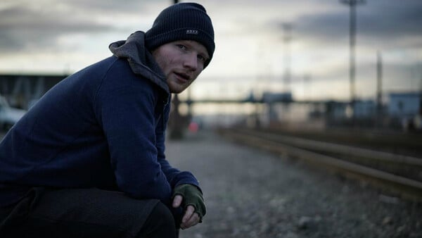 Σε δίκη ο Εντ Σίραν για το «Shape of You»- Τον αποκάλεσαν «καρακάξα» που «δανείζεται ιδέες»