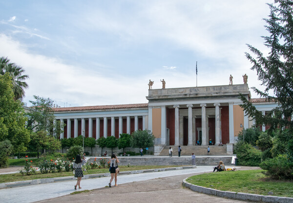 Τι προβλέπει η αναβάθμιση, υπόγεια επέκταση και διασύνδεση του Εθνικού Αρχαιολογικού Μουσείου με το Ακροπόλ