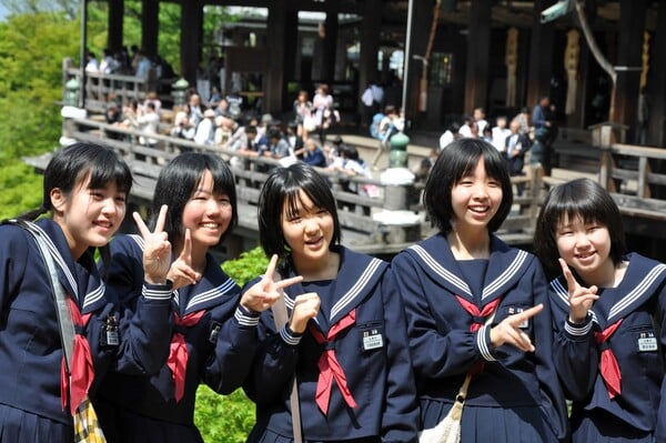 Τόκιο: Οι μαθητές θα μπορούν πλέον να έχουν ότι χρώμα μαλλιά και εσώρουχα θέλουν