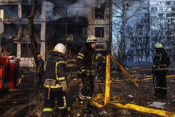 Μπαράζ εκρήξεων στο Κίεβο: Στο στόχαστρο κατοικημένη περιοχή - Απαγόρευση κυκλοφορίας 35 ωρών 