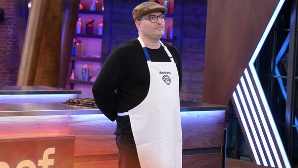 MasterChef -Αποχώρησε ο «Μπόμπαινας» και το Twitter έστησε πάρτι: «Πάει αδέλφια»