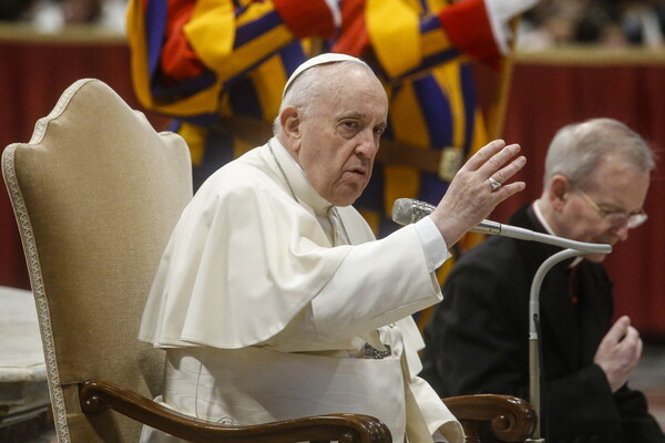 Πάπας Φραγκίσκος: O μεγάλος νεανικός του έρωτας - «Αν δεν σε παντρευτώ, θα γίνω ιερέας»