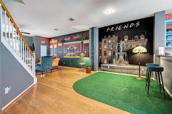 This ‘Friends’ house is on the market for $330K — and comes with its own Central Perk