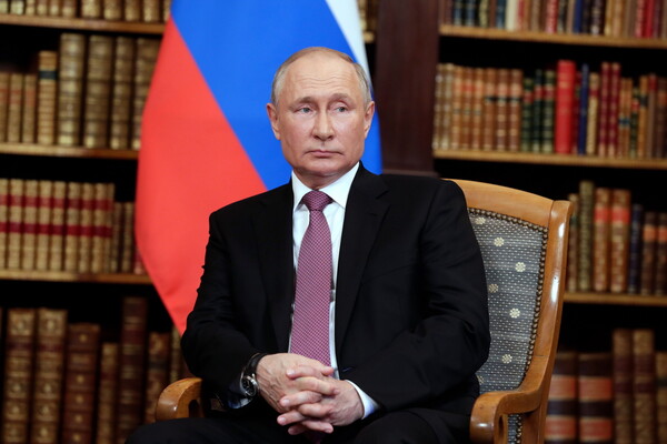 «Τα σχόλια Μπάιντεν για Πούτιν στενεύουν το περιθώριο συνεννόησης», απαντά το Κρεμλίνο