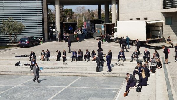 «The Bricklayer»: Σε αρχηγείο της CΙΑ μετατράπηκε το δημαρχείο της Θεσσαλονίκης - Γυρίσματα σε κεντρική οδό της πόλης