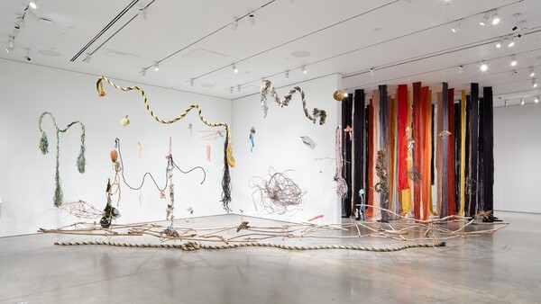 Ο κόσμος της Σεσίλια Βικούνια θα «καταλάβει» την Turbine Hall της Tate Modern
