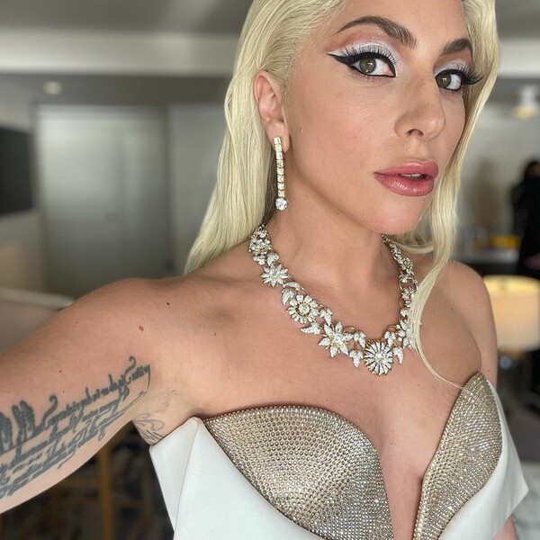 Η Lady Gaga έχει μόνο τρεις λέξεις για όσους αναπολούν «την παλιά Gaga»
