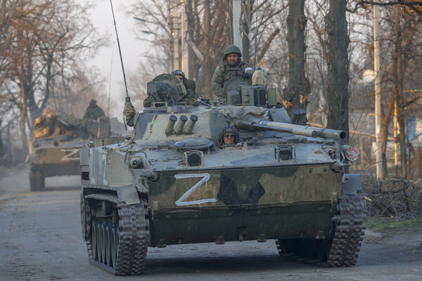 Guardian: Γιατί η μάχη για το Ντονμπάς θα είναι πολύ διαφορετική από την επίθεση στο Κίεβο