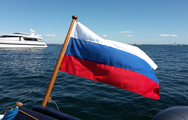 Το Βέλγιο απαγορεύει την πρόσβαση των ρωσικών πλοίων στα λιμάνια του