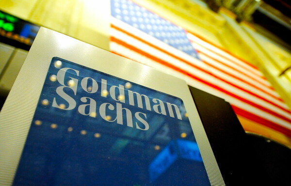 Goldman Sachs: Στο 35% οι πιθανότητες ύφεσης στις ΗΠΑ μέσα στην επόμενη διετία