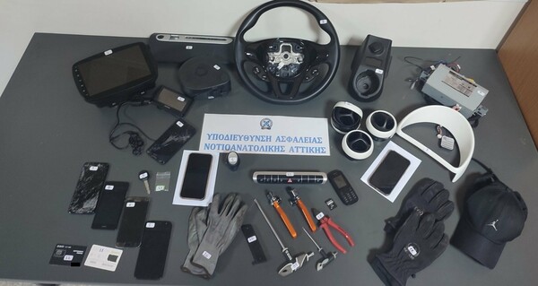 Εξαρθρώθηκε σπείρα που έκλεβε εξαρτήματα από "Smart" στα νότια προάστια
