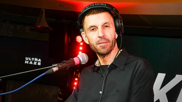 Ο Βρετανός DJ Τιμ Γουέστγουντ κατηγορείται για σεξουαλικές κακοποιήσεις 
