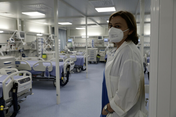 Κορωνοϊός στη Ελλάδα: νέα κρούσματα και θάνατοι σε 24 ώρες- Στους οι διασωληνωμένοι 