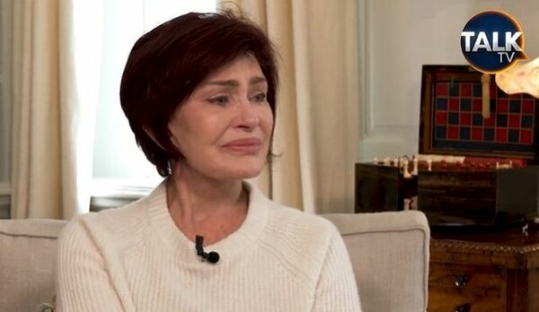Τα δάκρυα της Σάρον Όζμπορν για τον Όζι: «Κόλλησε κορωνοϊό, ανησυχώ για εκείνον» 