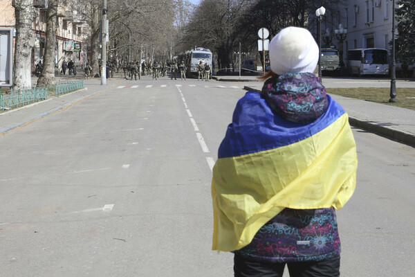 woman ukraine flag