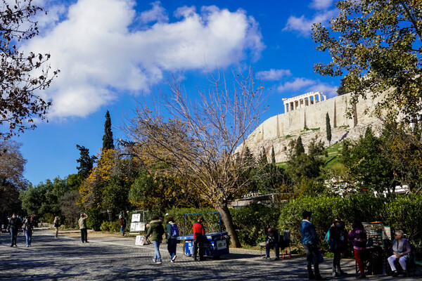 Ο «χάρτης» του κορωνοϊού: 2.728 κρούσματα στην Αττική, 749 στη Θεσσαλονίκη