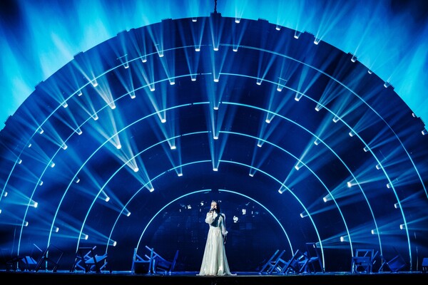 Eurovision 2022: Η Αμάντα Γεωργιάδη έκανε την πρώτη πρόβα στο Pala Olimpico