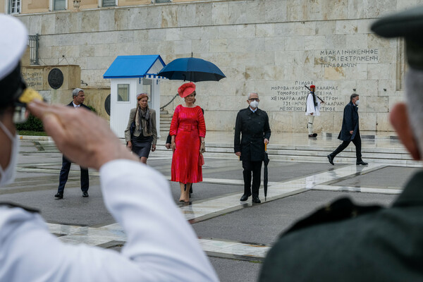 Στο Προεδρικό Μέγαρο το βασιλικό ζεύγος του Βελγίου μετά την κατάθεση στεφάνου στο Μνημείο του Αγνώστου Στρατιώτη