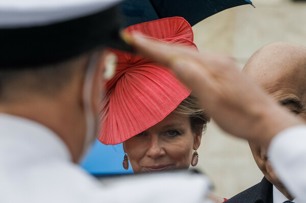 Στο Προεδρικό Μέγαρο το βασιλικό ζεύγος του Βελγίου μετά την κατάθεση στεφάνου στο Μνημείο του Αγνώστου Στρατιώτη