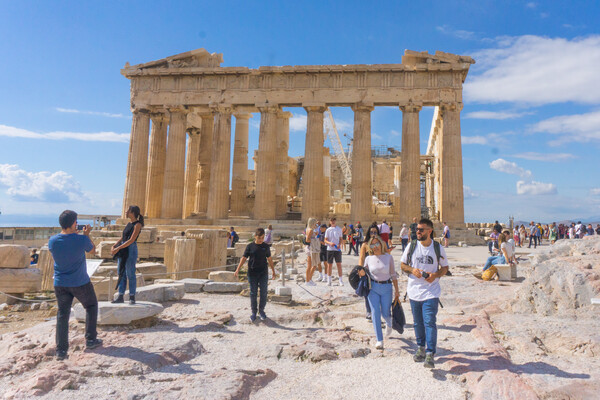 Τα ανθρώπινα δικαιώματα στην καθημερινή ζωή: Στην Ελλάδα δεν τα γνωρίζουν όλοι, μια πλατφόρμα έχει τις απαντήσεις