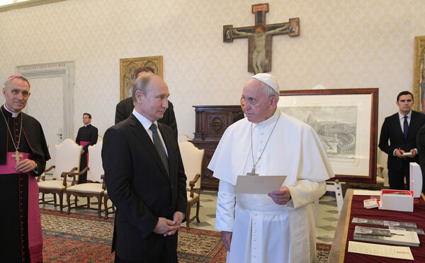 Πάπας Φραγκίσκος: Ζήτησα να δω τον Πούτιν στη Μόσχα, αλλά δεν έχει απαντήσει - «Εμείς επιμένουμε»