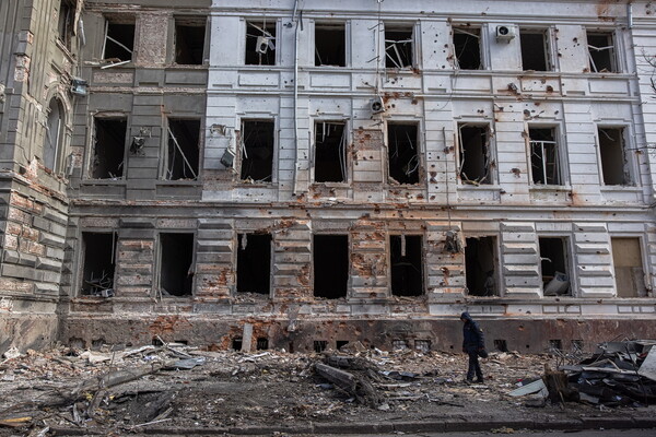 Ο Βρετανός αρχιτέκτονας Νόρμαν Φόστερ θα ανοικοδομήσει ξανά το Χάρκοβο