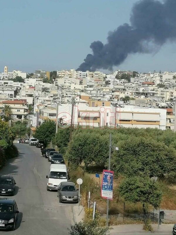 Μεγάλη φωτιά στην ΒΙΠΕ Ηρακλείου -Αναφορές για εκρήξεις