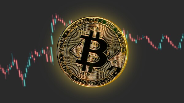 Το Bitcoin έχει χάσει το 50% της αξίας του από τον περασμένο Νοέμβριο