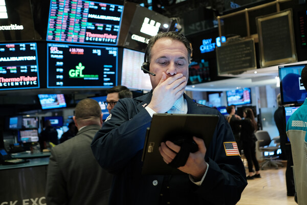 Wall Street: Πάνω από 1 τρισ. δολάρια έχασαν οι τεχνολογικοί γίγαντες τις τελευταίες ημέρες