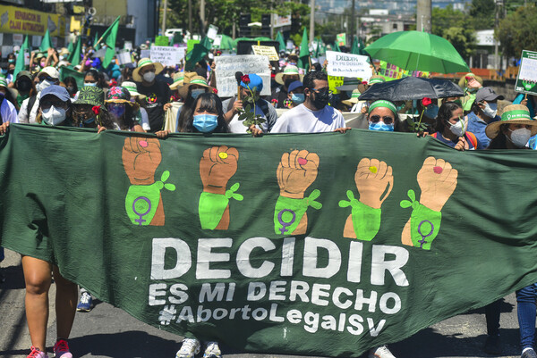 Ελ Σαλβαδόρ: Γυναίκα καταδικάστηκε σε 30 χρόνια κάθειρξη