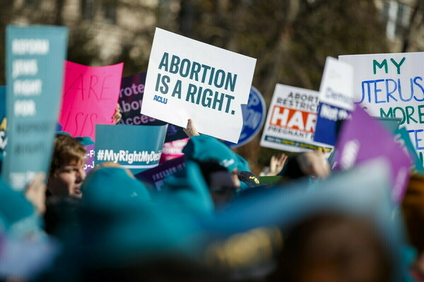 ΗΠΑ: Υποστηρικτές του δικαιώματος στην άμβλωση αρχίζουν σήμερα ένα «καλοκαίρι της οργής»