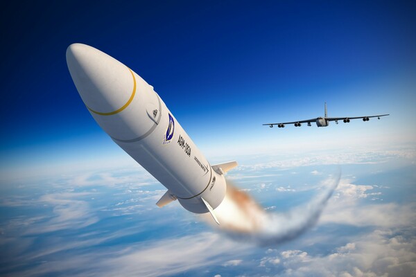 Οι ΗΠΑ ανακοίνωσαν επιτυχή δοκιμή υπερηχητικού πυραύλου, με ταχύτητα πενταπλάσια από του ήχου