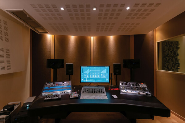 ATHENS STUDIOS & ENGINEERS A PHOTO ESSAY