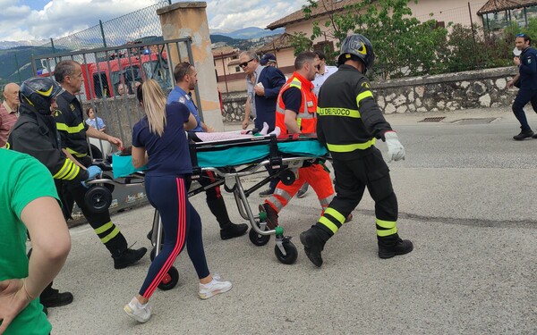 Ιταλία: Αυτοκίνητο έπεσε σε παιδικό σταθμό στην Λ' Άκουιλα - Τέσσερα παιδιά τραυματίστηκαν