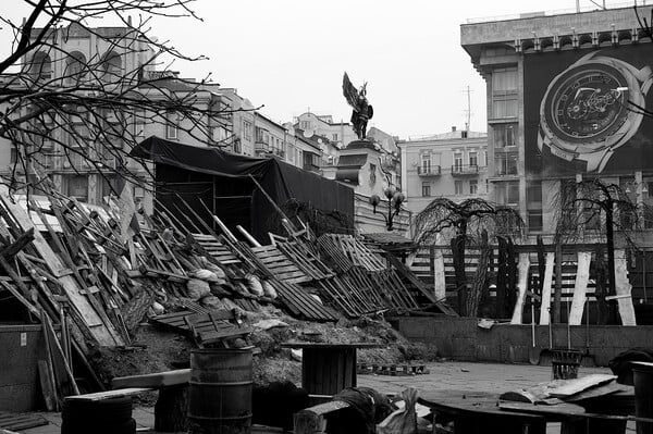«Είδα πόλεις που λάτρεψα να σωριάζονται σε ερείπια και φίλους αγαπημένους να δολοφονούνται εν ψυχρώ»